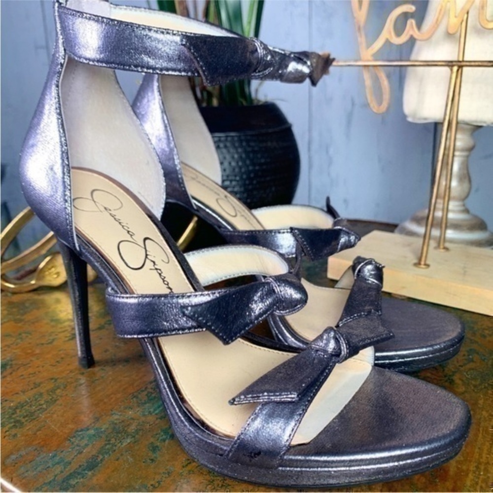 Jessica Simpson Kaycie ankle strap sandal